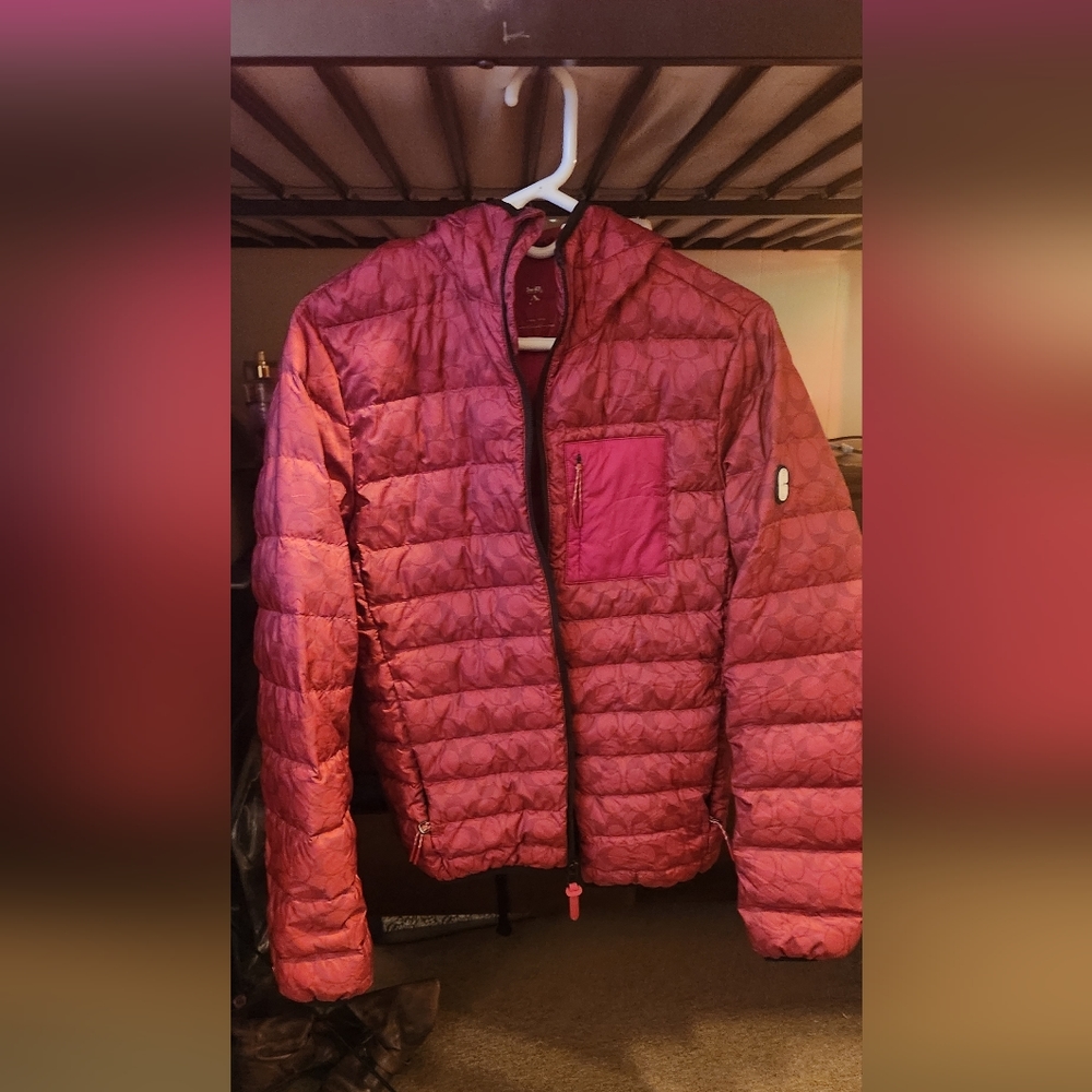 Packable Hooded Down Jacket